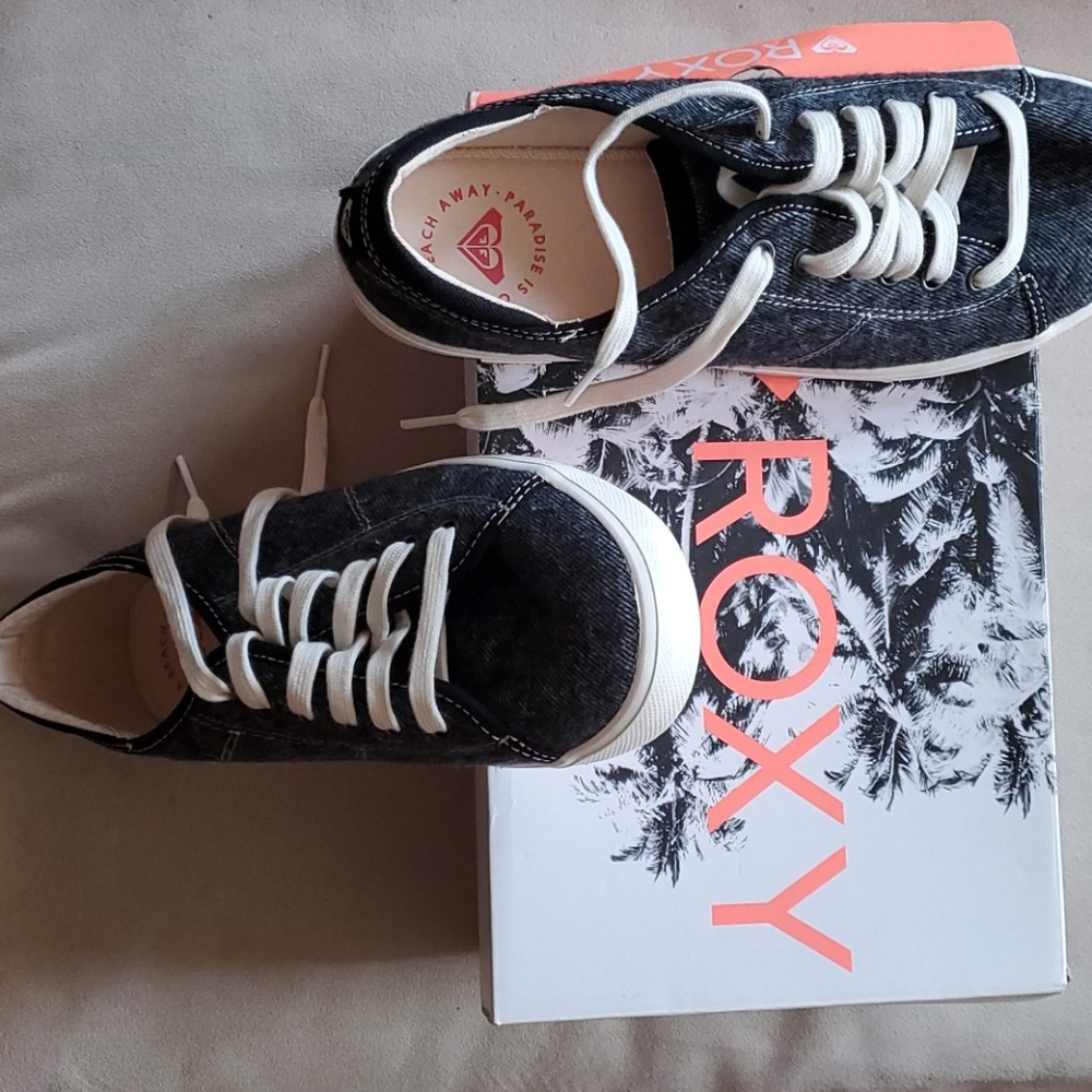Roxy North Shore canvas sneakers
